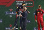 Zandvoort 4 september 2022
Nederlandse F1 Grand Prix op circuit Zandvoort.
Het podium met Max Verstappen 1e George Rusell 2e en Charles Leclerc 3e. Prins Bernhard reikt de prijzen uit.