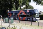 Blaricum 7 september 2022
Ruud de Wild en Gijs Staverman toeren met deRadio2 collectebus door nederland om geld op te halen voor het KWF. in Blaricum gingen ze bij ijssalon de HOOP langs.