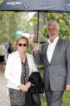 Amsterdam 15 september 2022
Kimberley Klaver en Michel v d Bergh trouwen bij het rijk van de keizer . Ze trouwen in de openlucht. Pieter Storms met zijn vrouw Nina Brink Storms