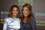 Amsterdam 24 augustus 2022
Oremiere Bodies Bodies Bosies van Halina Reijn in Tuschinski . Patty Brard kwam met haar dochter Priscilla Nasi