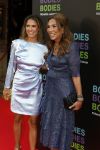 Amsterdam 24 augustus 2022
Oremiere Bodies Bodies Bosies van Halina Reijn in Tuschinski . Patty Brard kwam met haar dochter Priscilla Nasi