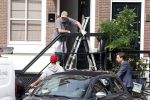 Amsterdam 1 augustus 2022
Het nieuwe huis van prinses Amalia wordt helemaal verbouwd . Er zijn nu ook veiligheids camera's opgehangen . Grachtenpand.