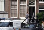 Amsterdam 1 augustus 2022
Het nieuwe huis van prinses Amalia wordt helemaal verbouwd . Er zijn nu ook veiligheids camera's opgehangen . Grachtenpand.