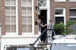 Amsterdam 1 augustus 2022
Het nieuwe huis van prinses Amalia wordt helemaal verbouwd . Er zijn nu ook veiligheids camera's opgehangen . Grachtenpand.