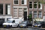Amsterdam 1 augustus 2022
Het nieuwe huis van prinses Amalia wordt helemaal verbouwd . Er zijn nu ook veiligheids camera's opgehangen . Grachtenpand.