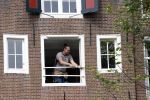 Amsterdam 1 augustus 2022
Het nieuwe huis van prinses Amalia wordt helemaal verbouwd . Er zijn nu ook veiligheids camera's opgehangen . Grachtenpand.