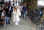 Amsterdam 5 september 2022
Prinses Amalia arriveert bij de UVA op haar eerste schooldag . Er was heel veel pers aanwezig.
