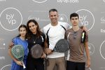Capelle aan de IJssel 7 september 2022
Presentatie kleinglijn voor Padel van Robin van Persie en zijn vrouw Bouchra v Persie. Robin met zijn vrouw Bouchra zoon Shaqueel en Dina Layla