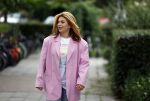 Loenen aan de Vecht 15 september 2022
Roxeanne Hazes gaat voorleen op basisschool Ludgerus in Loenen waar ze zelf vroegr op heeft gezeten . Haar vriend Erik Swennes is er ook bij.