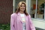 Loenen aan de Vecht 15 september 2022
Roxeanne Hazes gaat voorleen op basisschool Ludgerus in Loenen waar ze zelf vroegr op heeft gezeten . Haar vriend Erik Swennes is er ook bij.