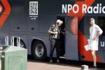 Blaricum 7 september 2022
Ruud de Wild en Gijs Staverman toeren met deRadio2 collectebus door nederland om geld op te halen voor het KWF. in Blaricum gingen ze bij ijssalon de HOOP langs.