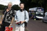 Blaricum 7 september 2022
Ruud de Wild en Gijs Staverman toeren met deRadio2 collectebus door nederland om geld op te halen voor het KWF. in Blaricum gingen ze bij ijssalon de HOOP langs.