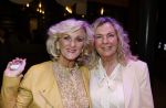 Gouda 22 maart 2022
Premiere Jon v Eerd in de Goudse Schouwburg.
Tineke Schouten kwam met een vriendin