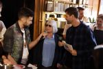 Amsterdam 21 maart 2022
Presentatie heren van Amstel live in Amsterdam.
Nick en Simon en Willeke Alberti
