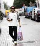 Amsterdam 27 juli 2023
Andre Hazes doet boodschap voor Monique op de PC Hooftstraat.