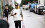 Amsterdam 27 juli 2023
Andre Hazes doet boodschap voor Monique op de PC Hooftstraat.