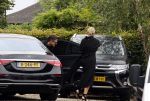 Rotterdam en Berkel en Rodenrijs 24 augustus 2023
Andre Hazes en Monique Westenberg arriveren in geblindeerde limo bij de rechtbank van Rotterdam ivm rechtszaak over dat hun zoontje Dre van school gehouden is  voor vakantie . Daarna rijden ze naar hun huis in Berkel. Er is veel pers op af gekomen . De Politie ving hen op bij de rechtbank.