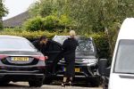 Rotterdam en Berkel en Rodenrijs 24 augustus 2023
Andre Hazes en Monique Westenberg arriveren in geblindeerde limo bij de rechtbank van Rotterdam ivm rechtszaak over dat hun zoontje Dre van school gehouden is  voor vakantie . Daarna rijden ze naar hun huis in Berkel. Er is veel pers op af gekomen . De Politie ving hen op bij de rechtbank.