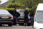 Rotterdam en Berkel en Rodenrijs 24 augustus 2023
Andre Hazes en Monique Westenberg arriveren in geblindeerde limo bij de rechtbank van Rotterdam ivm rechtszaak over dat hun zoontje Dre van school gehouden is  voor vakantie . Daarna rijden ze naar hun huis in Berkel. Er is veel pers op af gekomen . De Politie ving hen op bij de rechtbank.