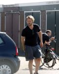 Zuiderwoude Marken 20 augustus 2023
Thijs Romer rijdt in zijn volkswagen Polo van zijn huis naar de Albert Heijn om boodschappen te doen .