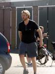 Zuiderwoude Marken 20 augustus 2023
Thijs Romer rijdt in zijn volkswagen Polo van zijn huis naar de Albert Heijn om boodschappen te doen .
