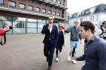Assen 25 juli 2023
Rechtszaak Thijs Romer in de rechtbank van Assen Zijn moeder vader  Peter Romer en stiefmoeder kwamen met hem mee. Zijn advocaat is Wikke Monster