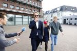 Assen 25 juli 2023
Rechtszaak Thijs Romer in de rechtbank van Assen Zijn moeder vader  Peter Romer en stiefmoeder kwamen met hem mee. Zijn advocaat is Wikke Monster