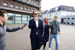 Assen 25 juli 2023
Rechtszaak Thijs Romer in de rechtbank van Assen Zijn moeder vader  Peter Romer en stiefmoeder kwamen met hem mee. Zijn advocaat is Wikke Monster