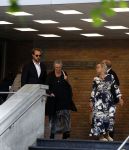 Assen 25 juli 2023
Rechtszaak Thijs Romer in de rechtbank van Assen Zijn moeder vader  Peter Romer en stiefmoeder kwamen met hem mee. Zijn advocaat is Wikke Monster