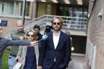 Assen 25 juli 2023
Rechtszaak Thijs Romer in de rechtbank van Assen Zijn moeder vader  Peter Romer en stiefmoeder kwamen met hem mee. Zijn advocaat is Wikke Monster