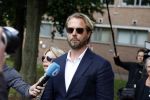 Assen 25 juli 2023
Rechtszaak Thijs Romer in de rechtbank van Assen Zijn moeder vader  Peter Romer en stiefmoeder kwamen met hem mee. Zijn advocaat is Wikke Monster