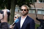 Assen 25 juli 2023
Rechtszaak Thijs Romer in de rechtbank van Assen Zijn moeder vader  Peter Romer en stiefmoeder kwamen met hem mee. Zijn advocaat is Wikke Monster
