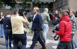 Assen 25 juli 2023
Rechtszaak Thijs Romer in de rechtbank van Assen Zijn moeder vader  Peter Romer en stiefmoeder kwamen met hem mee. Zijn advocaat is Wikke Monster