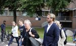 Assen 25 juli 2023
Rechtszaak Thijs Romer in de rechtbank van Assen Zijn moeder vader  Peter Romer en stiefmoeder kwamen met hem mee. Zijn advocaat is Wikke Monster
