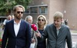 Assen 25 juli 2023
Rechtszaak Thijs Romer in de rechtbank van Assen Zijn moeder vader  Peter Romer en stiefmoeder kwamen met hem mee. Zijn advocaat is Wikke Monster