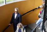 Assen 25 juli 2023
Rechtszaak Thijs Romer in de rechtbank van Assen Zijn moeder vader  Peter Romer en stiefmoeder kwamen met hem mee. Zijn advocaat is Wikke Monster