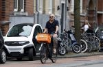 Amsterdam 24 juli 2023
Victor Reinier op zijn fiets in Amsterdam zuid.