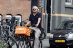 Amsterdam 24 juli 2023
Victor Reinier op zijn fiets in Amsterdam zuid.