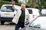 Prinsenbeek 31 juli 2023
Wesly Bronkhorst stapt in zijn auto . Wesly heeft momenteel een dikke nummer 1 hit met het liedje Amalia