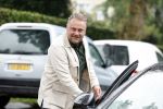 Prinsenbeek 31 juli 2023
Wesly Bronkhorst stapt in zijn auto . Wesly heeft momenteel een dikke nummer 1 hit met het liedje Amalia