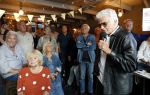 Amsterdam 31 augustus 2024
50 jaar Radio Veronica op het veronica schip.
Aanwezig oa Tineke de Nooij Wil Luikinga Adje Roland Erik de Zwart Ben Cramer Chimene v Oosterhout Manuela Kemp en haar man Tjerk Lammers .