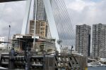 Rotterdam 16 juli 2024
De erasmusbrug wordt aan gewerkt.