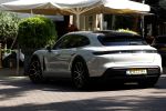 Amsterdam 8 augustus 2024
Famke Louise en Denzel Slager lunchen in Amsterdam zuid . Ze rijden in een electrische Porsche Tacan