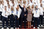 Den Haag 13 augustus 2024
Alle medaillewinnaars bij de olympische spelen op bezoek bij Koning Willem Alexander en Koningin Maxima op huis ten Bosch . oa aanwezig Femke Bol Sifan hassan Harrie Lavreysen Sharon v Rouwendaal Worthy de Jong Marit Bouwmeester Roy v d Berg de Hockey heren de hockey dames en alle roeiers.