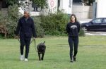 Amsterdam 23 augustus 2024
Frank Rijkaard en zijn vrouw Stephanie laten hun hond uit