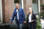 Amsterdam 22 augustus 2024
Joop Oonk met zijn vrouw op straat in Amsterdam.