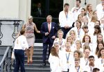 Den Haag 13 augustus 2024
Alle medaillewinnaars bij de olympische spelen op bezoek bij Koning Willem Alexander en Koningin Maxima op huis ten Bosch . oa aanwezig Femke Bol Sifan hassan Harrie Lavreysen Sharon v Rouwendaal Worthy de Jong Marit Bouwmeester Roy v d Berg de Hockey heren de hockey dames en alle roeiers.