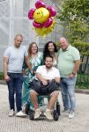 Helmond 30 augustus 2024
Mark Gillis wordt uit het ziekenhuis ontslagen waar hij ruim 9 weken heeft gelegen . Zijn vader Peter Gillis Wendy v Hout en broer Ruud Gillis en zus Inge Gillis halen hem op.