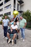 Helmond 30 augustus 2024
Mark Gillis wordt uit het ziekenhuis ontslagen waar hij ruim 9 weken heeft gelegen . Zijn vader Peter Gillis Wendy v Hout en broer Ruud Gillis en zus Inge Gillis halen hem op.