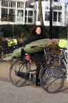 Amsterdam 15 december 2015 
Paula v d Oest met kerstboom vondelpark CS